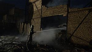 آتش سوزی گسترده در یک کارگاه بزرگ تولید مبل